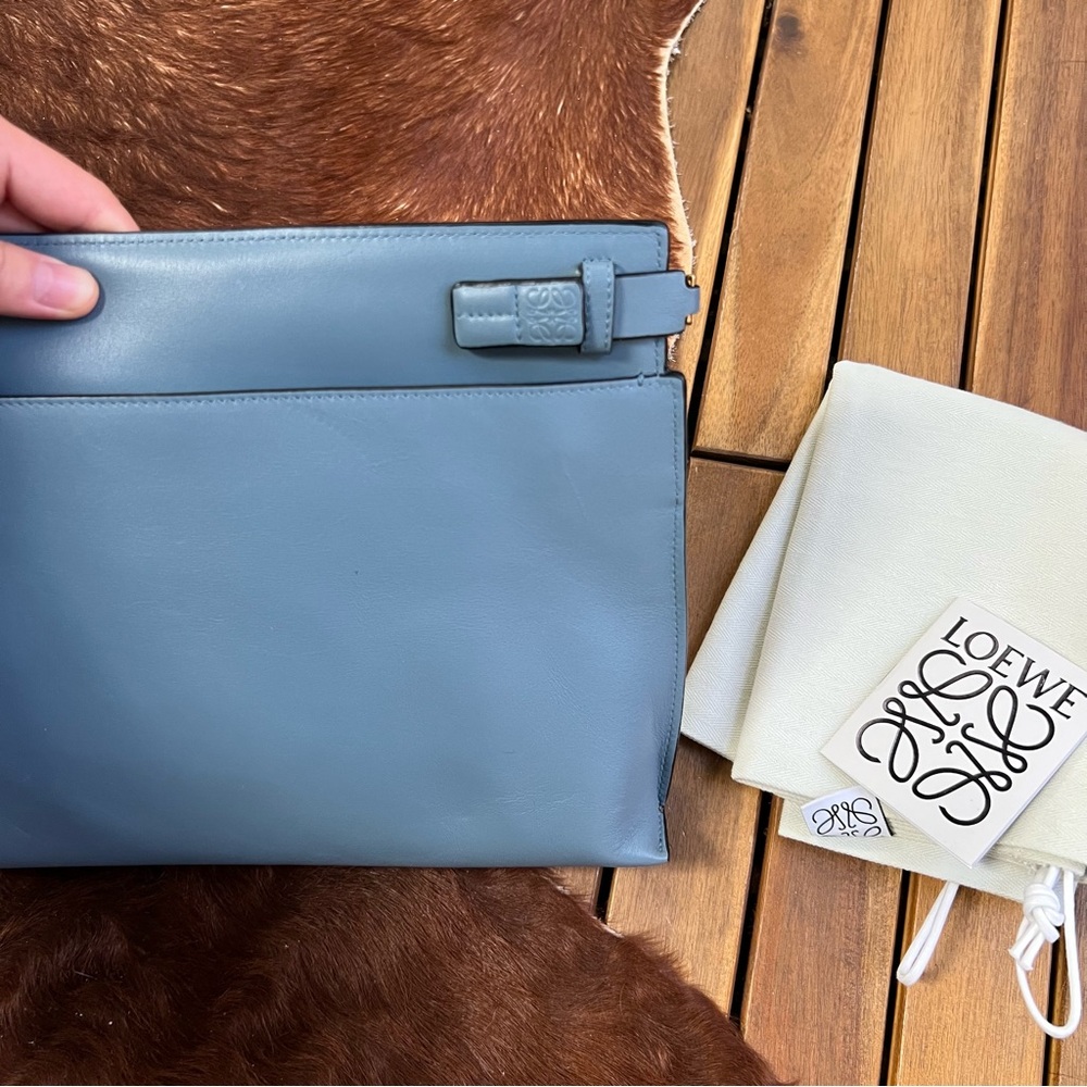 Loewe T Pouch crossbody bag - Picture 2 of 11